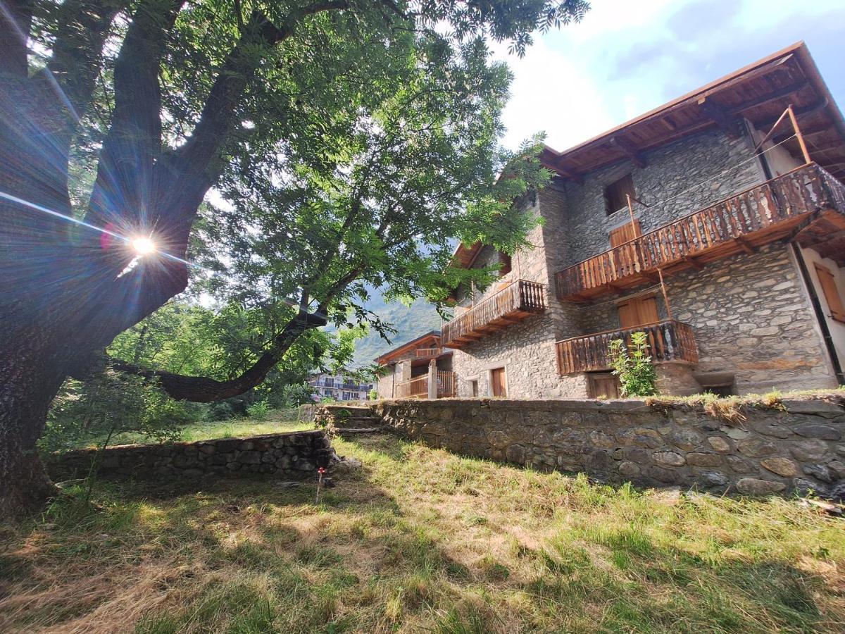 La Casa Del Gigante Frassino Apartment Acceglio Bagian luar foto