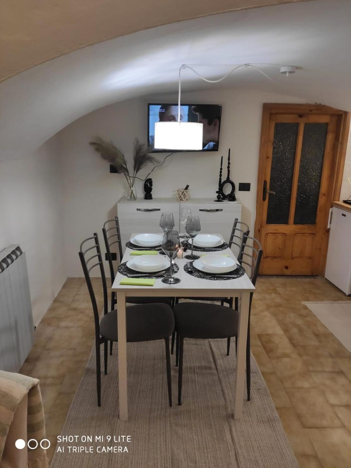 La Casa Del Gigante Frassino Apartment Acceglio Bagian luar foto